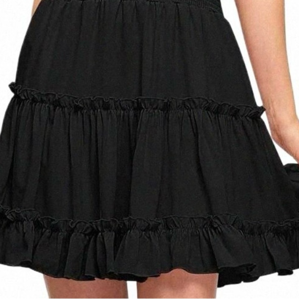 Women’s BCBG-Paris Smocked Halter Neck Dress - Picture 3 of 6